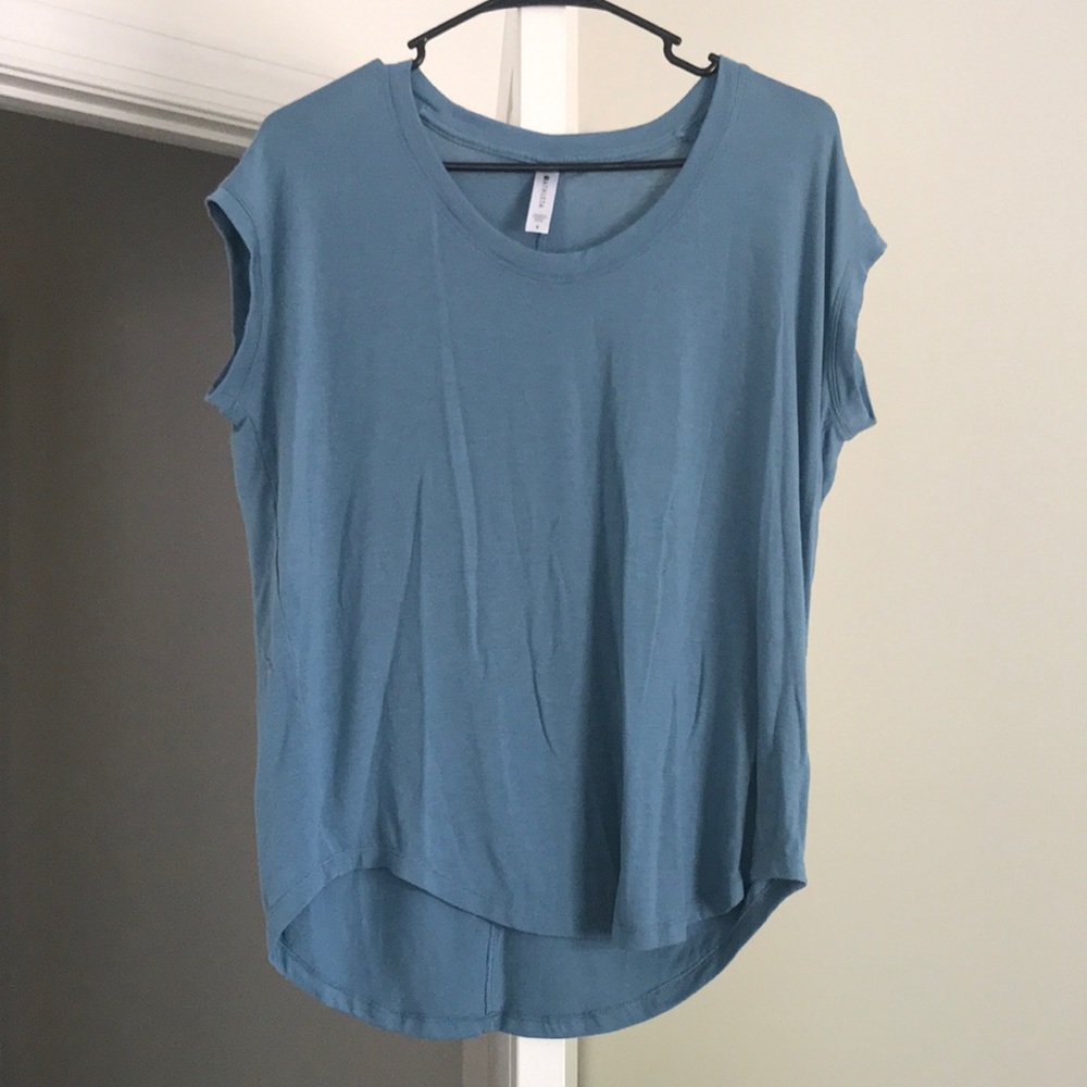 Athleta Cloudlight Stratus Top